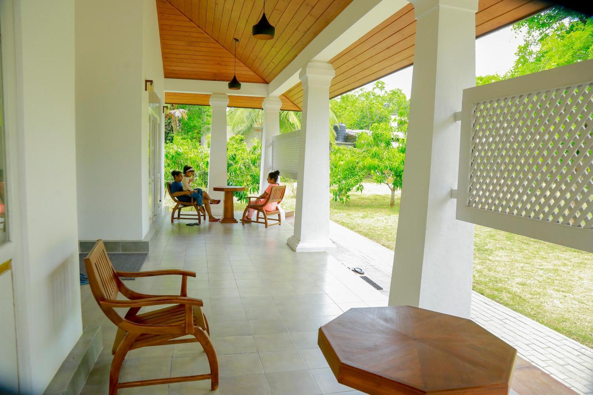 Serenity Villa Анурадхапура Екстериор снимка
